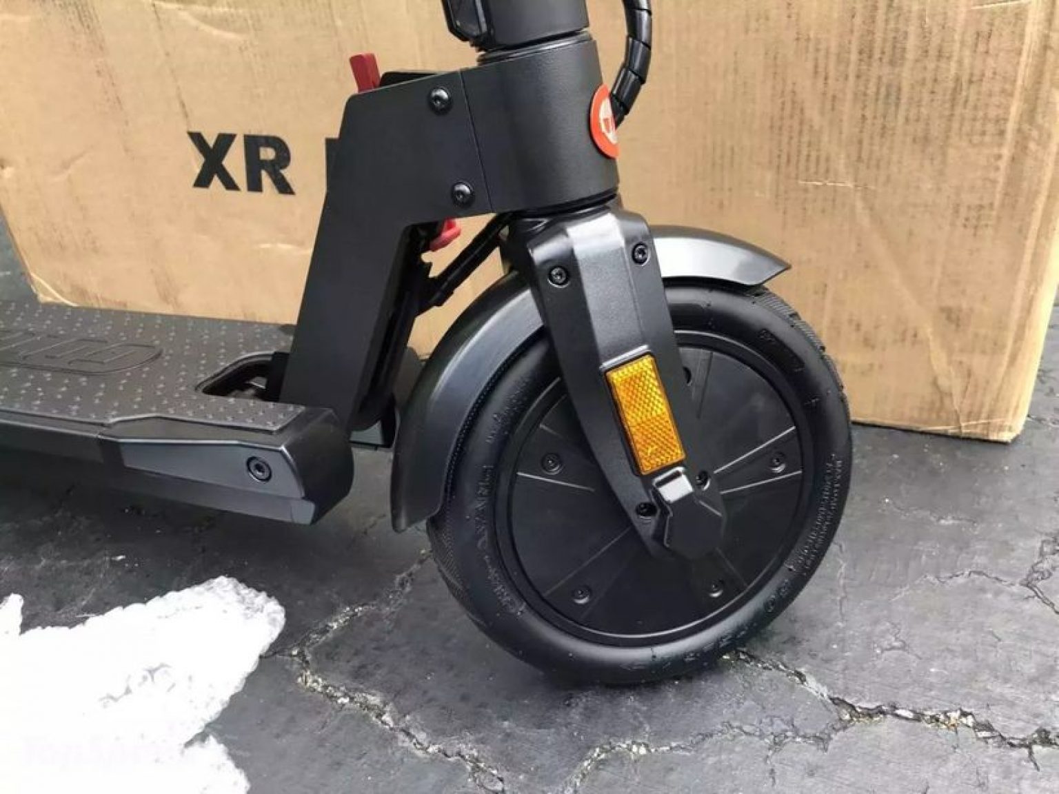 Tubo E Pneumatici Scooter Elettrico 50/75-6.1 8.5 - IT
