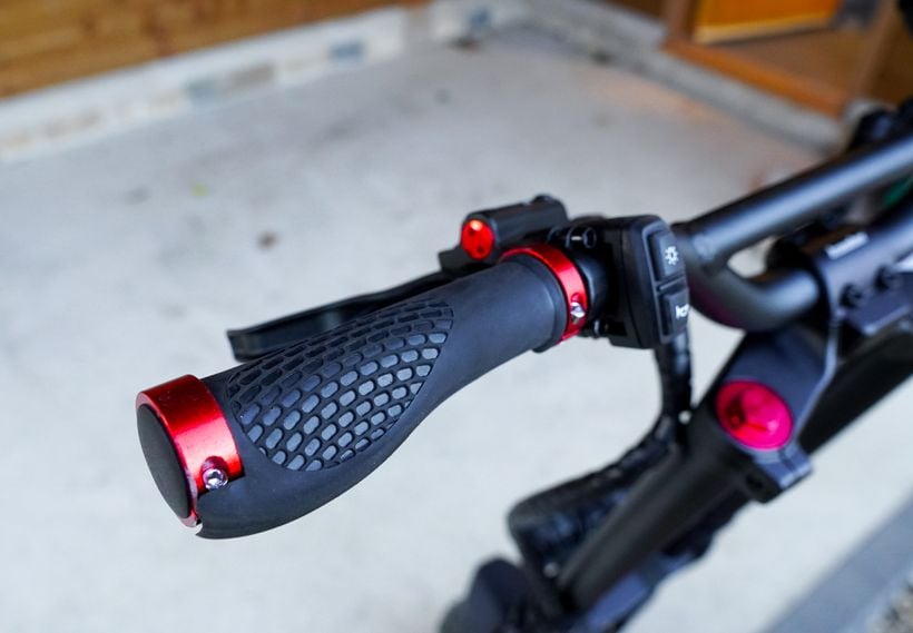 Wolf Warrior Handgrip