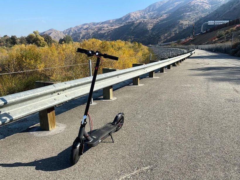 Hiboy S2 on a Road