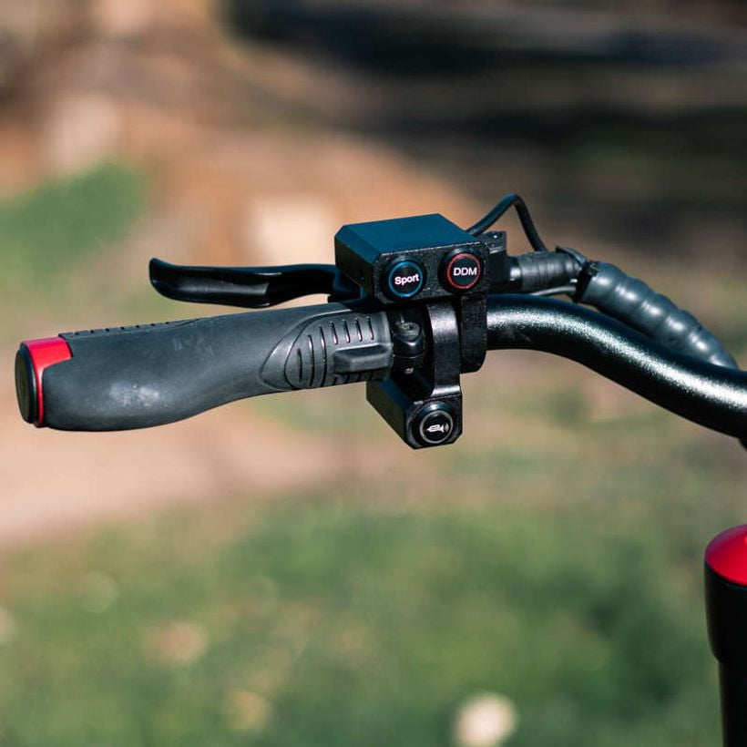 VSETT 11+ Handlebar Controls