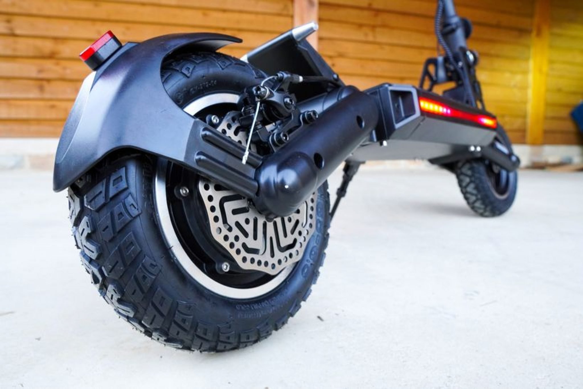 Kugoo G2 Pro Review: A Disco on Two Wheels