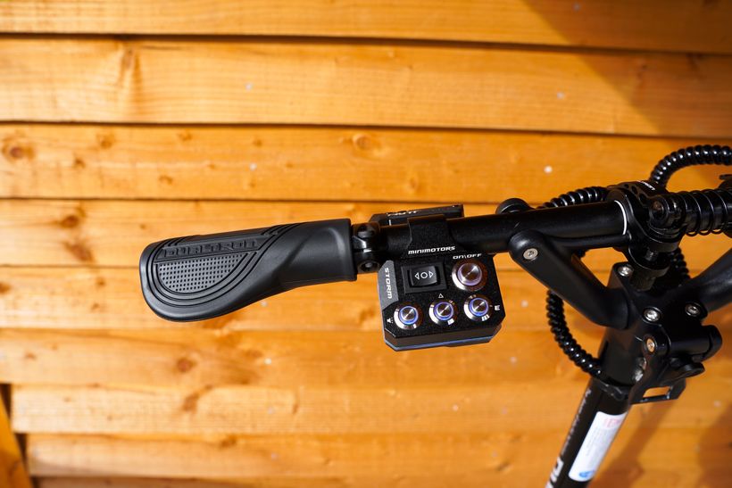 Dualtron Storm Handlebar Controls