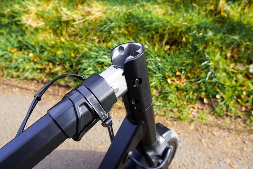 AnyHill UM-1 One-Click Folding Mechanism