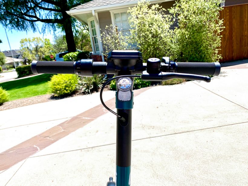 Front of GoTrax GMAX Ultra Handlebars