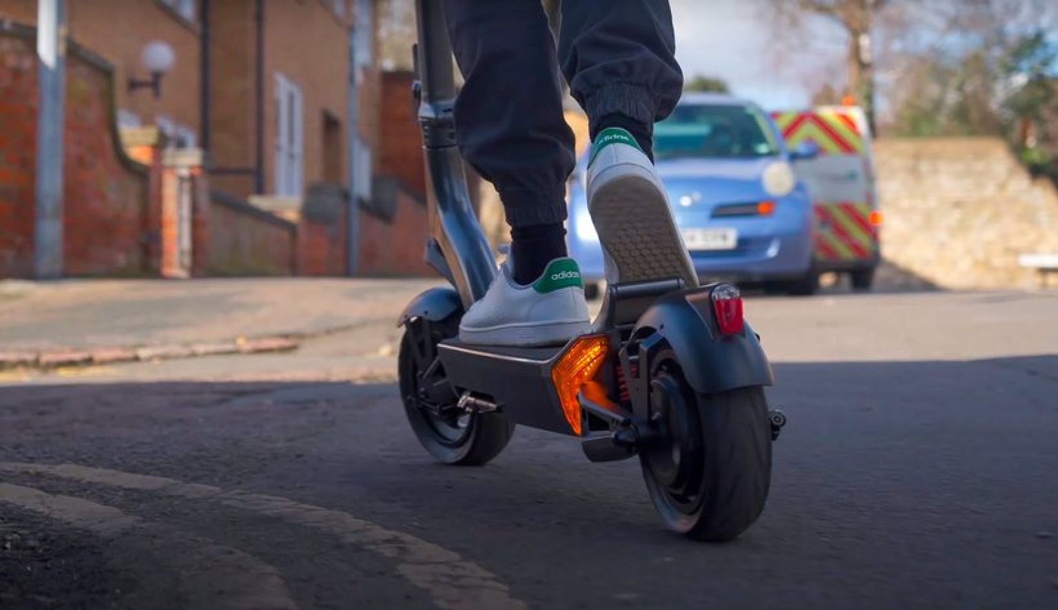 How to Ride an Electric Scooter: From Beginner to Expert