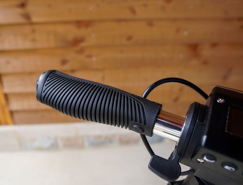 Mosquito Handgrip