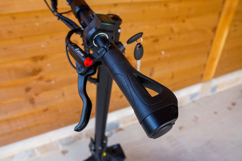 Apollo Ghost 2022 Ergonomic Handgrip