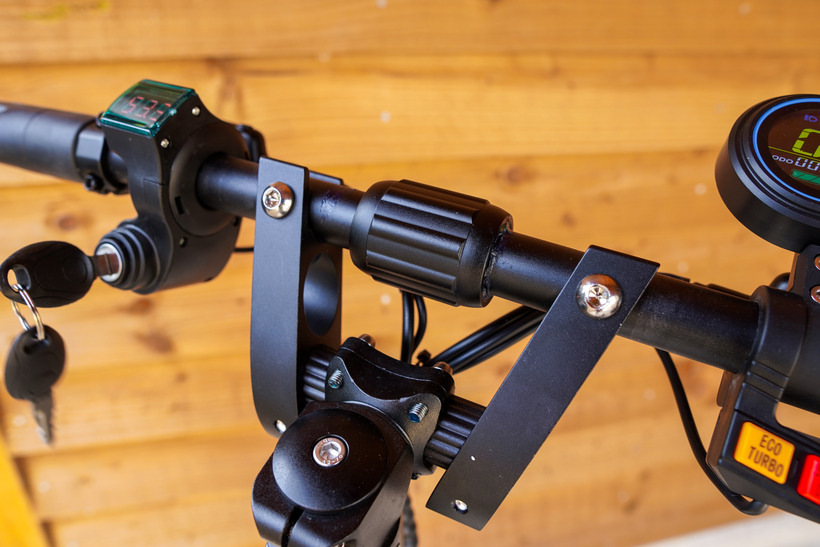 Apollo Ghost 2022 Folding Handlebar Coupler