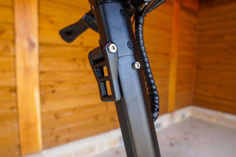 Apollo Ghost 2022 Folding Latch