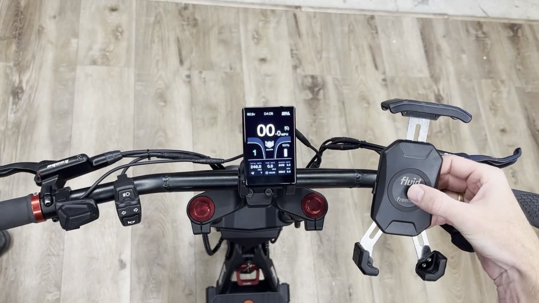 Freehand Heavy Duty Phone Holder Open