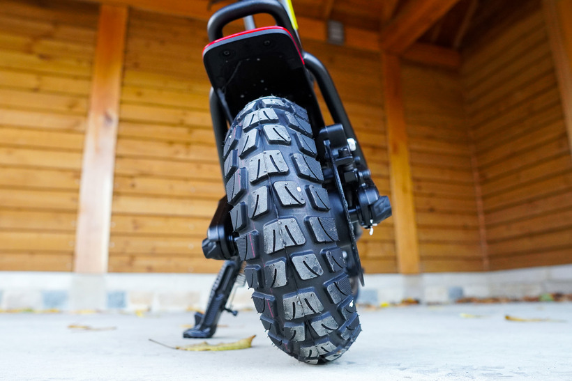 Wolf Warrior X GT Knobby Tire
