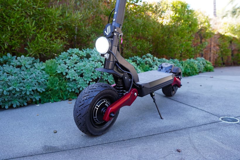 Varla Eagle One Pro Chassis With Lights On