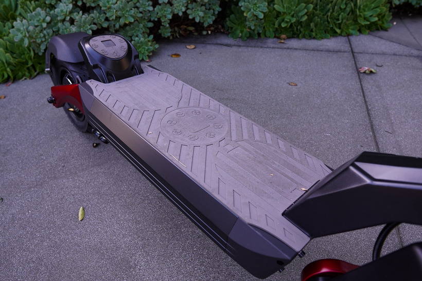 Varla Eagle One Pro Grippy Deck