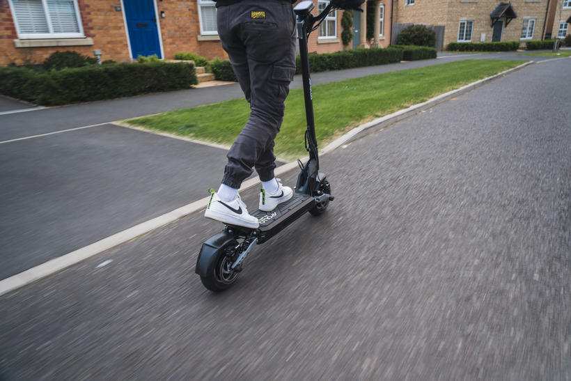 Apollo Phantom V3 in Motion