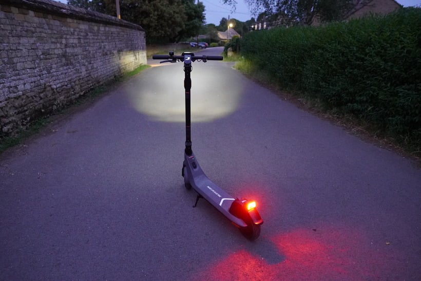NIU KQi2 Pro Lights