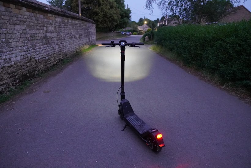 NIU KQi3 Pro Lights