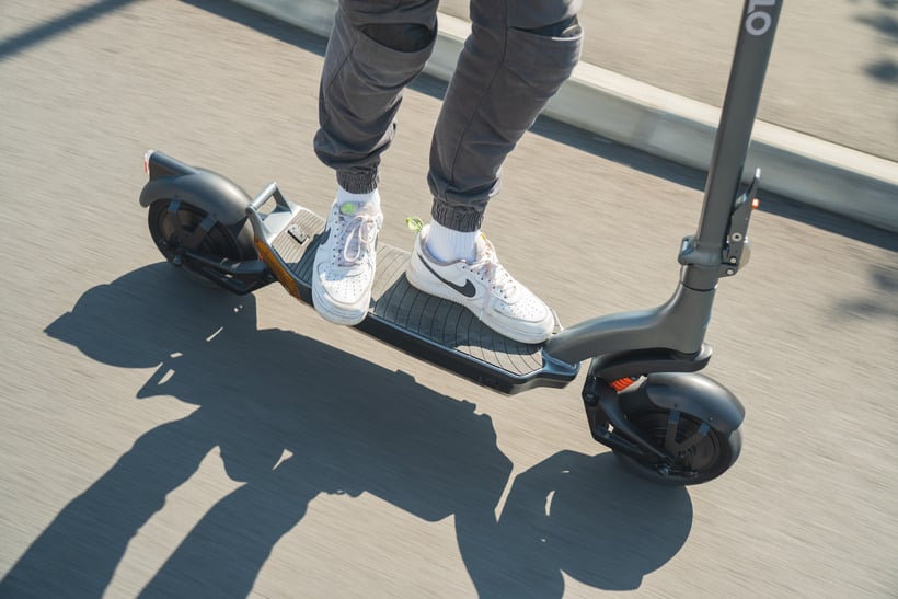 Apollo City Pro Deck in Motion