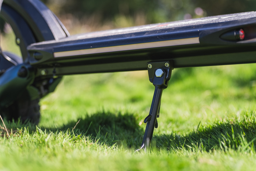 Nanrobot D6 Kickstand