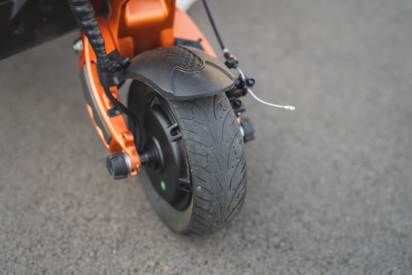 SPLACH Mukuta Solid Tire