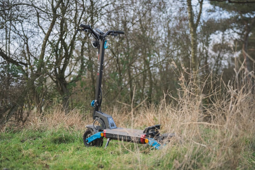 Varla Eagle One V2 On Grassy Track